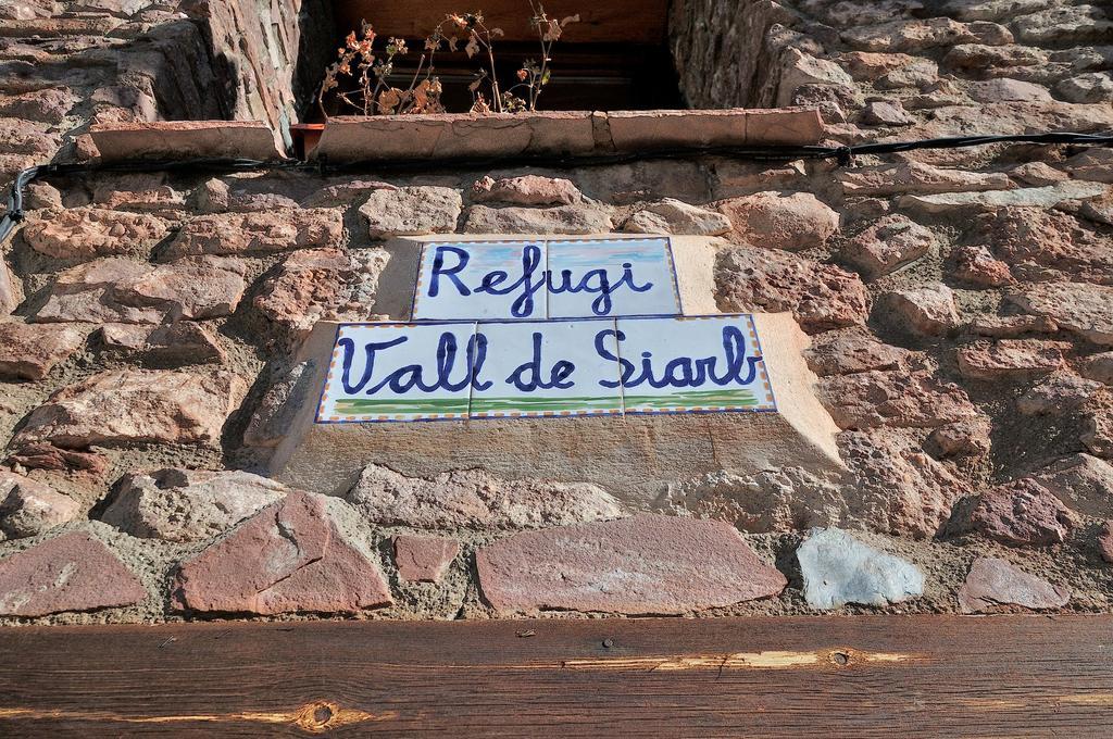 Refugi Rural Vall De Siarb Hostel Llagunes Exterior photo
